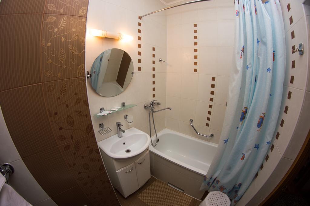 Hotel Vesta بريست المظهر الخارجي الصورة